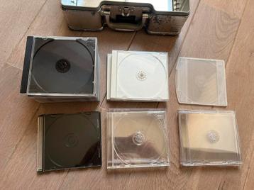 Verschillende types lege cd-doosjes
