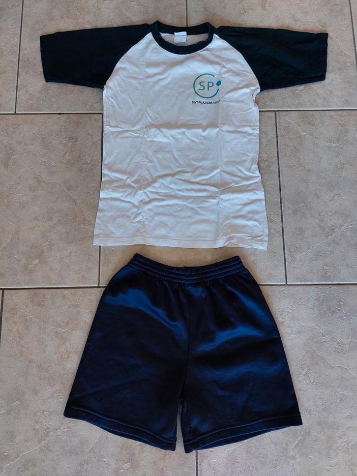 Sportkledij turnkledij spi sint paulus herzele 12 13 jaar, Sport en Fitness, Turnen, Gebruikt, Turnbroekje, Kindermaat 146 t/m 176