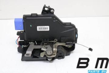 Portierslot links voor VW Caddy 2K 3D1837015 beschikbaar voor biedingen