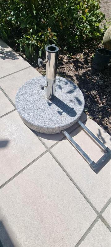 Granieten paraplubak met wielen van elke voetdiameter, Tuin en Terras, Ophalen, Zo goed als nieuw