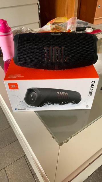JBL CHARGE 5 beschikbaar voor biedingen