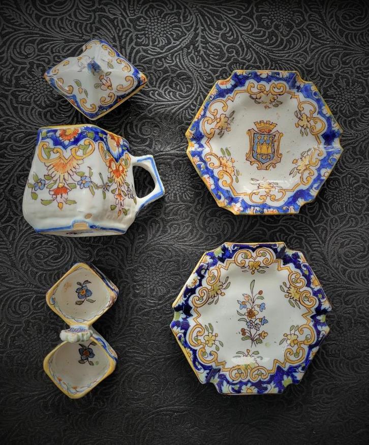 4 antiek aardewerk in Rouen, Antiek en Kunst, Antiek | Keramiek en Aardewerk, Ophalen of Verzenden