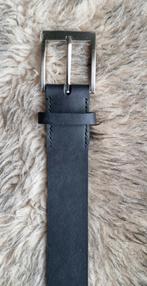 Zwarte handgemaakte broeksriem van kwalitatief leer, 95 tot 105 cm, Nieuw, Ophalen of Verzenden, Riem of Ceintuur