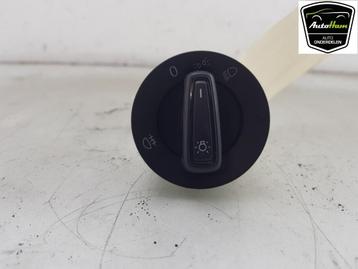LICHTSCHAKELAAR Volkswagen Crafter (SY) (01-2016/06-2024) beschikbaar voor biedingen