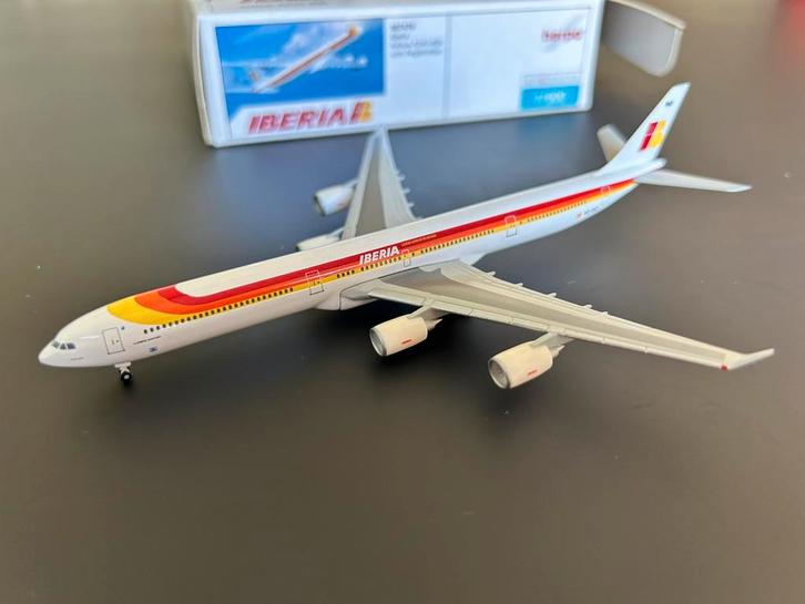 Iberia Airbus A340-600 Herpa Wings 1/500, Verzamelen, Luchtvaart en Vliegtuigspotten, Zo goed als nieuw, Schaalmodel, Ophalen of Verzenden