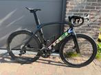 Trek Madone SL 6 105 Di2 maat 60, Fietsen en Brommers, Ophalen, Zo goed als nieuw