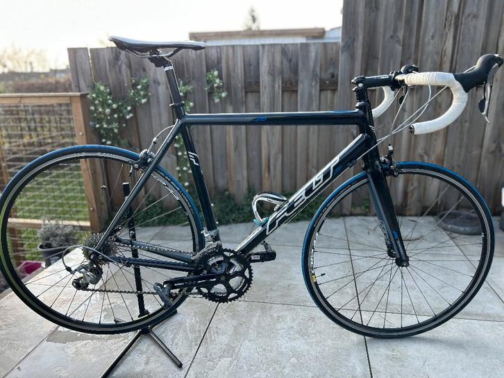 Felt F-Series maat 58 – 6061 Ultralite Dynaform, Fietsen en Brommers, Fietsen | Heren | Sportfietsen en Toerfietsen, Gebruikt
