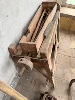 Outils agricoles et lessiveuse manuelle dans leur jus, Enlèvement, Utilisé