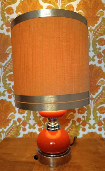 Lamp beschikbaar voor biedingen