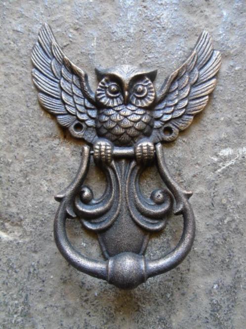 heurtoir , frappe porte hibou en fonte patiné bronze ., Jardin & Terrasse, Décoration murale de jardin, Neuf, Enlèvement ou Envoi