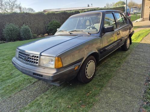 volvo 340, Auto's, Volvo, Particulier, Benzine, Stadsauto, 5 deurs, Automaat, Zilver of Grijs, Grijs, Stof, Achterwielaandrijving