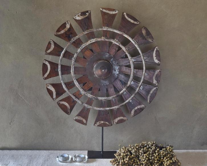 Oud Indiaas charkha wiel spinnewiel op standaard, Antiek en Kunst, Curiosa en Brocante, Ophalen of Verzenden