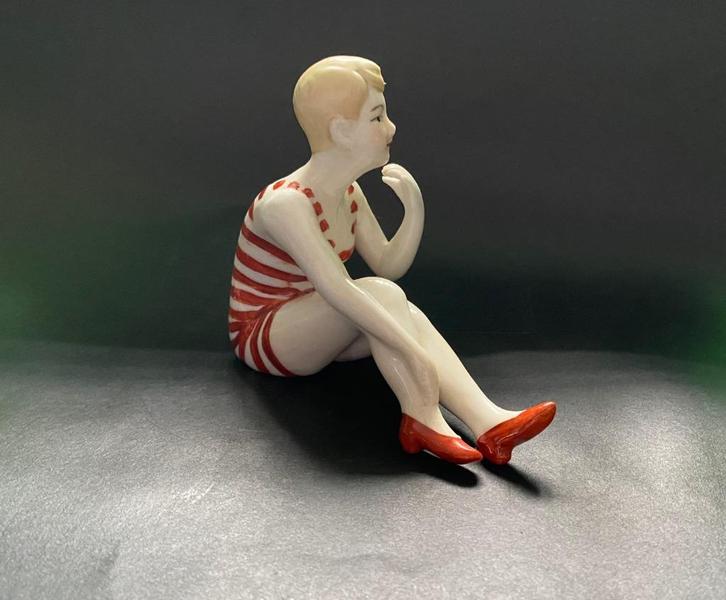 Art Deco PORSELEINEN BEELDJE BATHER SEASIDE 1930, Verzamelen, Beelden en Beeldjes, Gebruikt, Overige typen, Ophalen of Verzenden