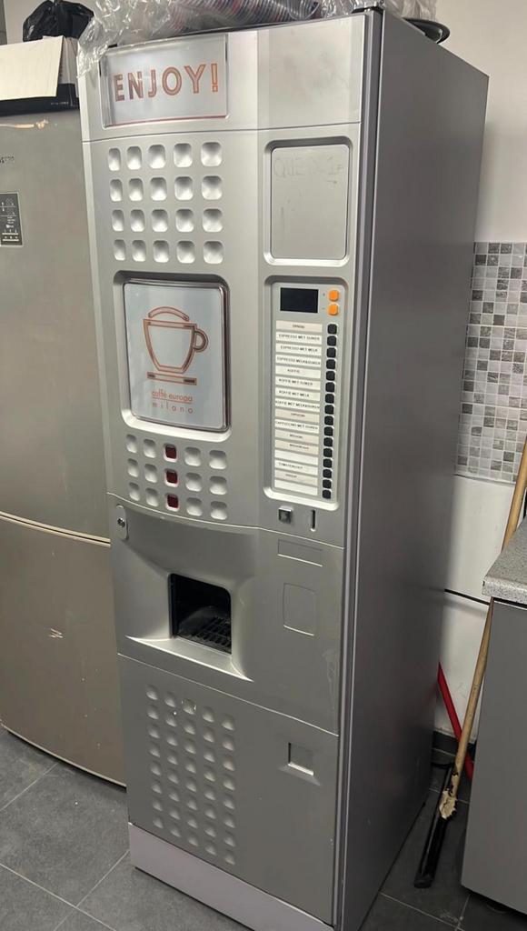 Professionele Caffè Europa Milano Koffieautomaat, Huis en Inrichting, Kasten | Lockerkasten, Zo goed als nieuw, Ophalen