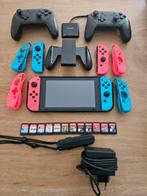 Nintendo Switch, Ophalen of Verzenden, Met 3 controllers of meer, Switch Original, Refurbished