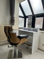 Kapperstoel + kaptafel met spiegel, Ophalen, Zo goed als nieuw