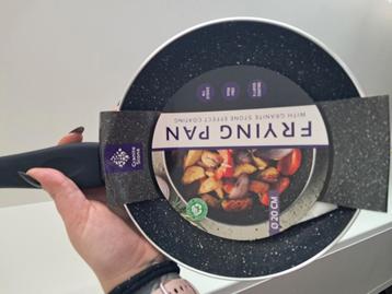 Pan nieuw  beschikbaar voor biedingen