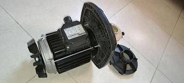 astraal glas plus TRIPHASE-zwembadpompmotor van 1,5 pk beschikbaar voor biedingen