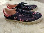 zwarte schoenen met vogelprint, Zwart, Ophalen of Verzenden, Sneakers, Gedragen