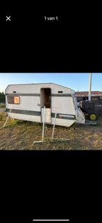 Caravan met werk aan, Caravans en Kamperen, Bedrijf