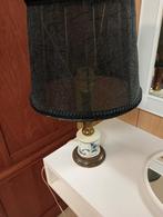 lampe des années 1970, Enlèvement