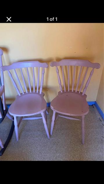 Cafe stoelen beschikbaar voor biedingen