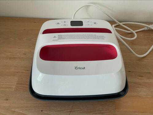 Cricut Easy Press 2, Elektronische apparatuur, Persoonlijke Verzorgingsapparatuur, Zo goed als nieuw, Ophalen of Verzenden