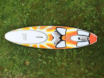 Mistral Syncro Fish 77 L, Watersport en Boten, Windsurfen, Ophalen, Gebruikt, Minder dan 250 cm, Met vin(nen)