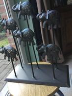 ELEPHANTS,EN METAL, AVEC PORTES BOUGIES, Antiquités & Art, Enlèvement ou Envoi