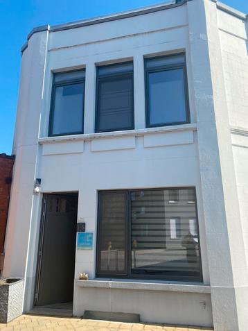 Huis uit de hand te koop met garage!Walle-Kortrijk  beschikbaar voor biedingen