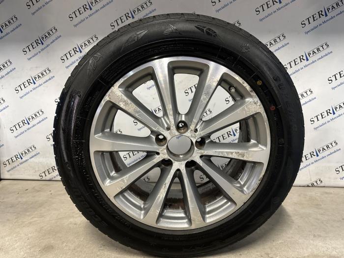 Velgen set + banden van een Mercedes E-Klasse, Auto-onderdelen, Banden en Velgen, Personenwagen, Gebruikt, 3 maanden garantie