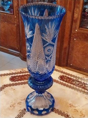 Grand vase bohémien, Enlèvement