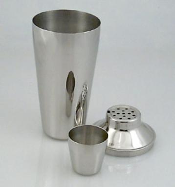 nieuwe 3 delige cocktail shaker in inox met ingebouwde zeef 