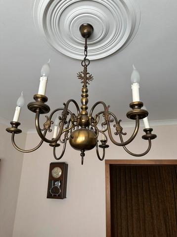 Luster beschikbaar voor biedingen