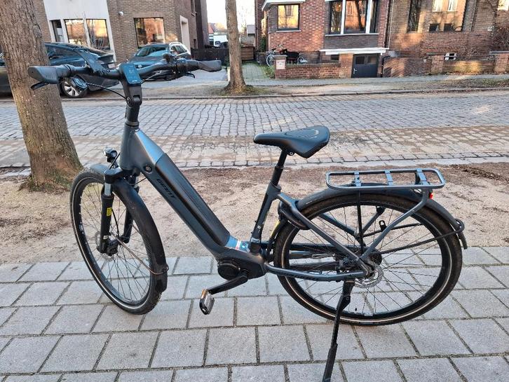 Mooie elektrische fiets Giant daily tour E+2, Fietsen en Brommers, Elektrische fietsen, Zo goed als nieuw, Giant, Ophalen