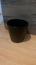 Bloempot zwart, Ophalen