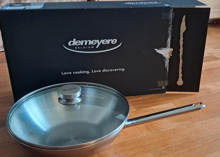 Demeyere Wokpan met glazen deksel, Huis en Inrichting, Keuken | Potten en Pannen, Zo goed als nieuw, Ophalen