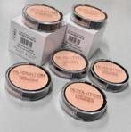 12X Makeup Revolution Pressed Powder - Soft Pink - make-up, Ophalen of Verzenden, Nieuw, Gehele gezicht, Make-up