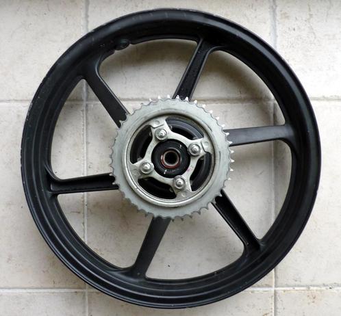 Honda CBR 125 achterwiel, Motoren, Onderdelen | Honda, Gebruikt, Ophalen of Verzenden