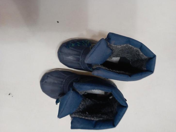 2 paar warme botjes maat 30, Kinderen en Baby's, Kinderkleding | Schoenen en Sokken, Zo goed als nieuw, Ophalen of Verzenden