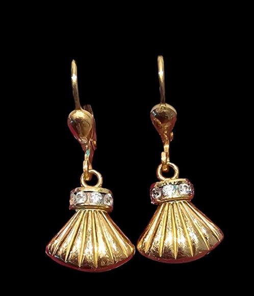 18K GOUDEN SCHELPOORBELLEN + BRILJANTEN, Handtassen en Accessoires, Oorbellen, Nieuw, Goud, Goud, Ophalen of Verzenden