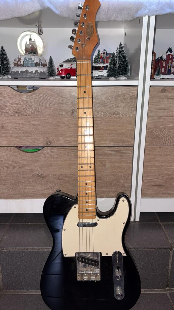 Stagg elektrische gitaar MOET ZO SNEL MOGELIJK WEG, Muziek en Instrumenten, Snaarinstrumenten | Gitaren | Elektrisch, Gebruikt
