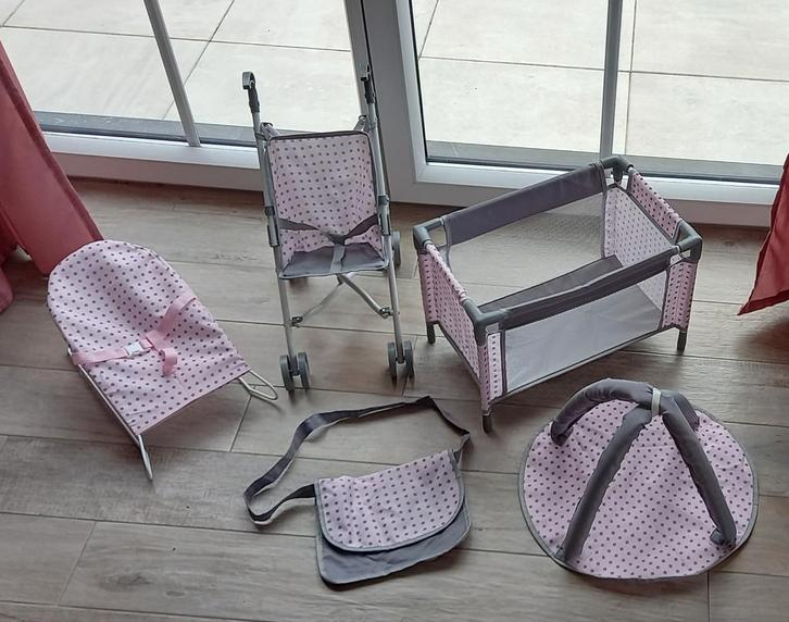 Pop: accessoires voor de kinderkamer, Kinderen en Baby's, Speelgoed | Poppen, Zo goed als nieuw, Ophalen
