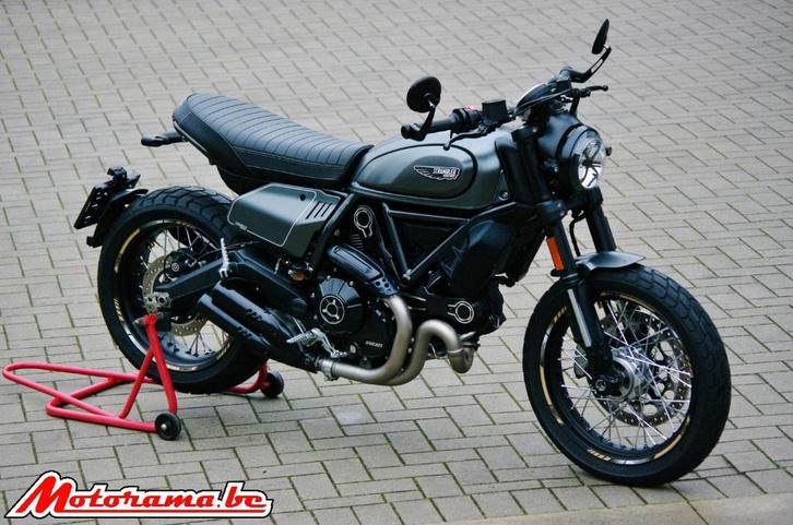 Ducati Scrambler 800 Nightshift - 2021 - 26000 km, Motoren, Motoren | Ducati, Bedrijf, Naked bike, meer dan 35 kW, 2 cilinders