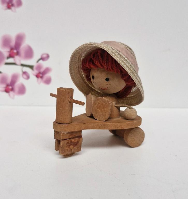 🤎 Houten Beeldje, Verzamelen, Beelden en Beeldjes, Zo goed als nieuw, Overige typen, Ophalen of Verzenden