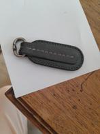delvaux/ deel van een sleutelhanger, de ring ontbreekt, Ophalen, Gebruikt, Groen