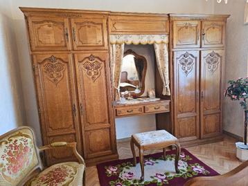 Klassieke slaapkamerset in Franse landelijke stijl beschikbaar voor biedingen