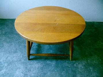 table basse salon en chêne beschikbaar voor biedingen