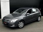 Hyundai i30 1.6 Benzine Automaat // 66.000 Km // 12MGarantie, Auto's, Stof, Zwart, Bedrijf, Zilver of Grijs