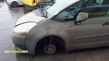 Scherm links-voor van een Citroen C4 Grand Picasso (KEB) beschikbaar voor biedingen